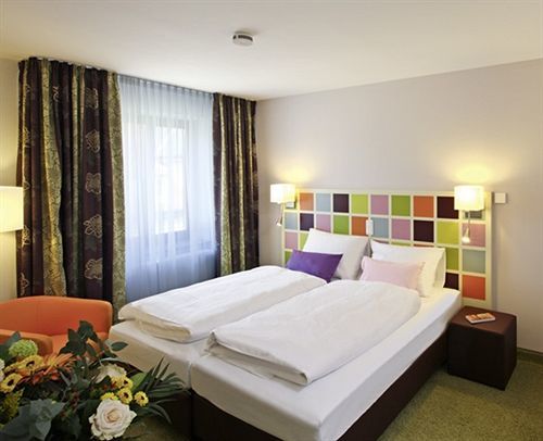 Hotel Arooma Erding Exterior foto