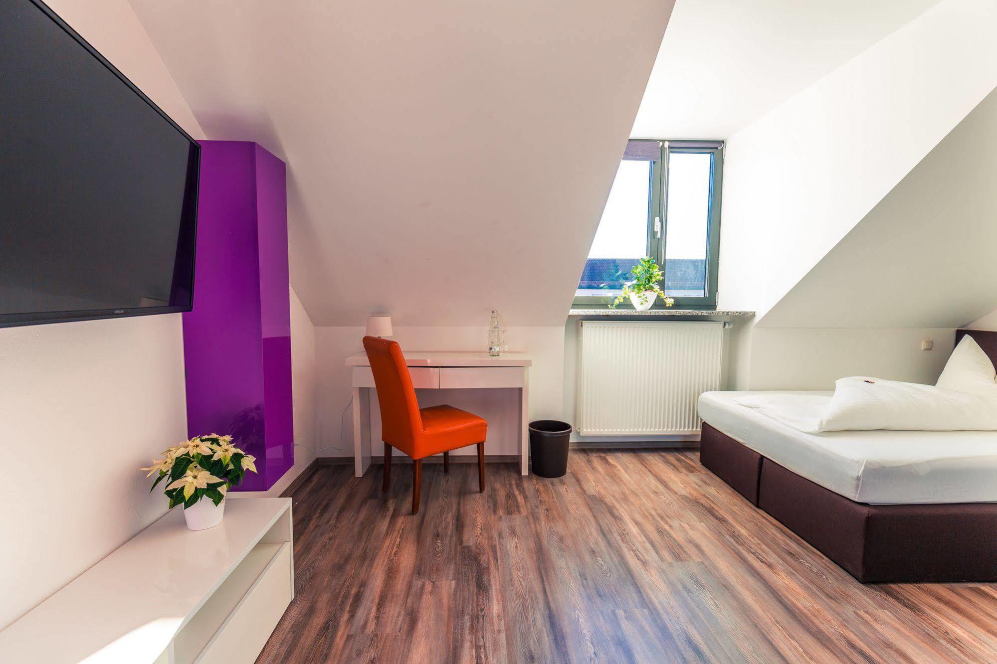 Hotel Arooma Erding Exterior foto