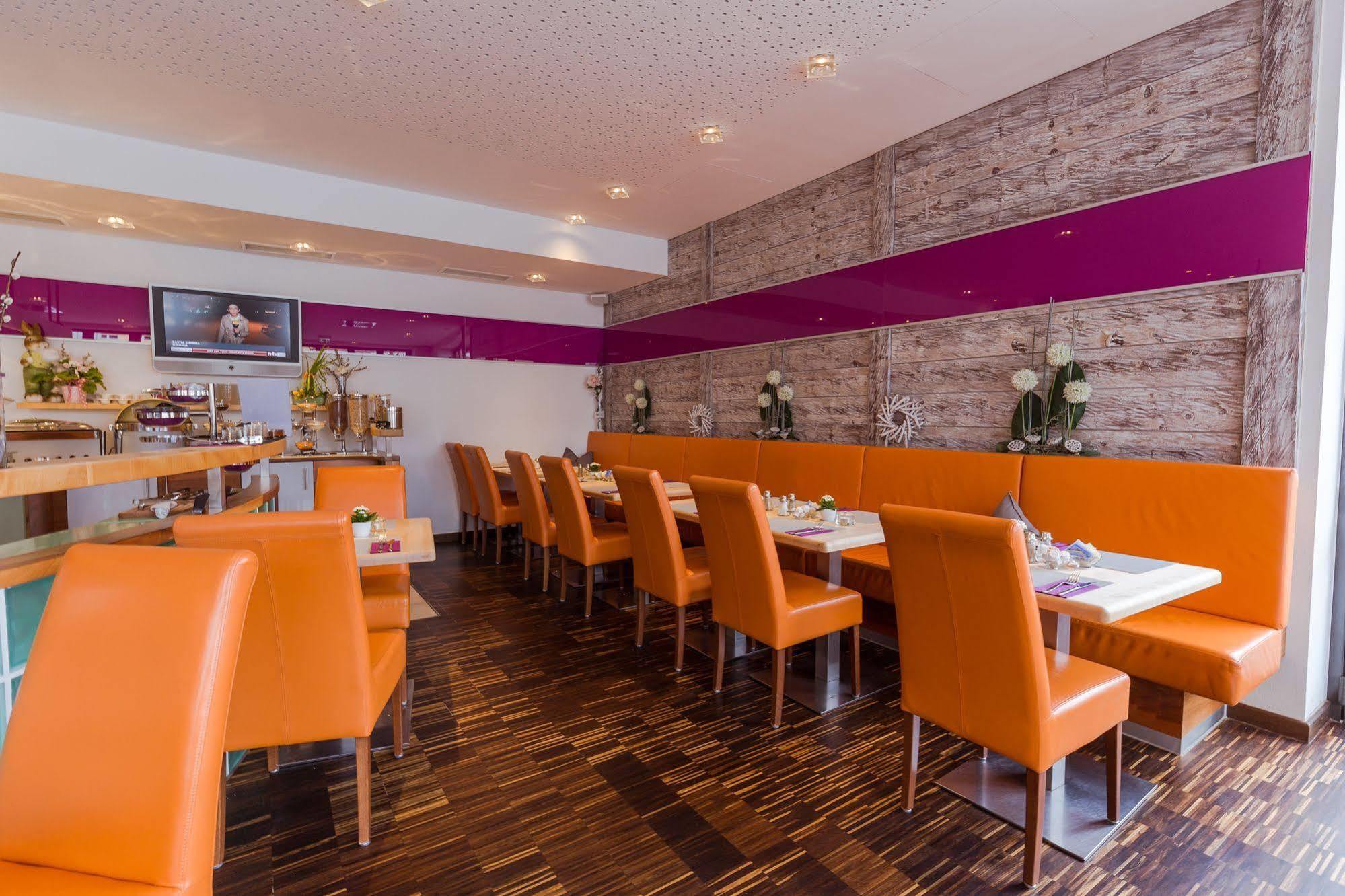 Hotel Arooma Erding Exterior foto