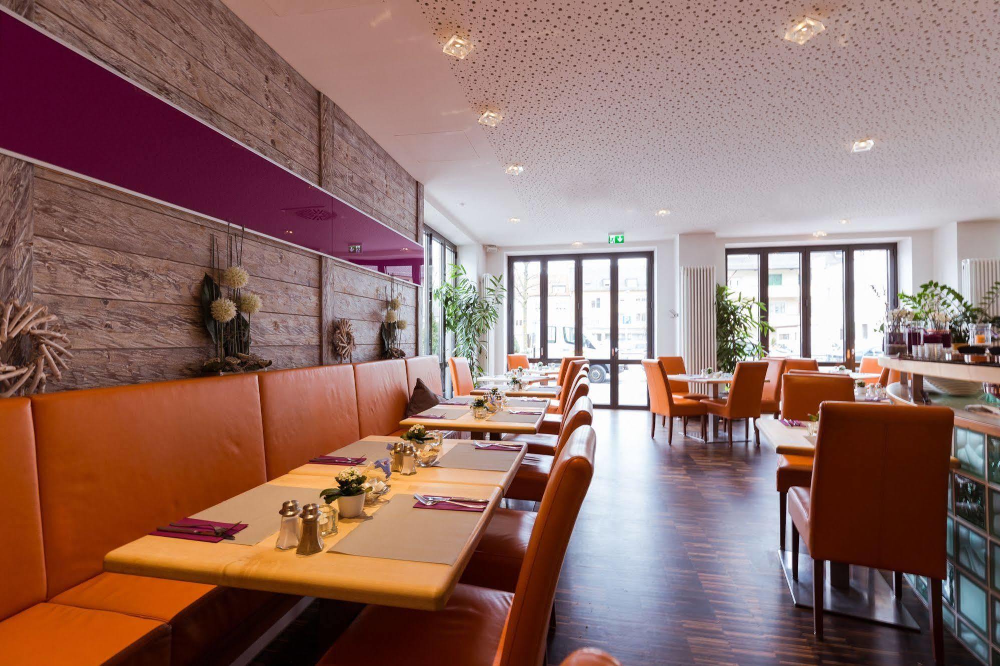 Hotel Arooma Erding Exterior foto